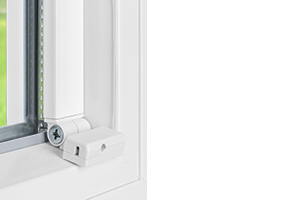 Montaggio di tende plissettate senza forare