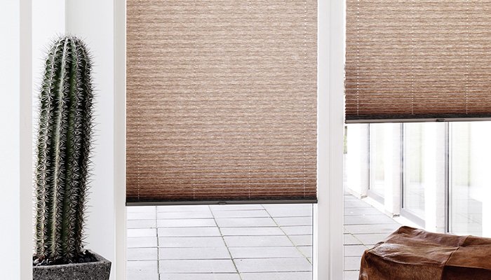 Tende plissettate marroni